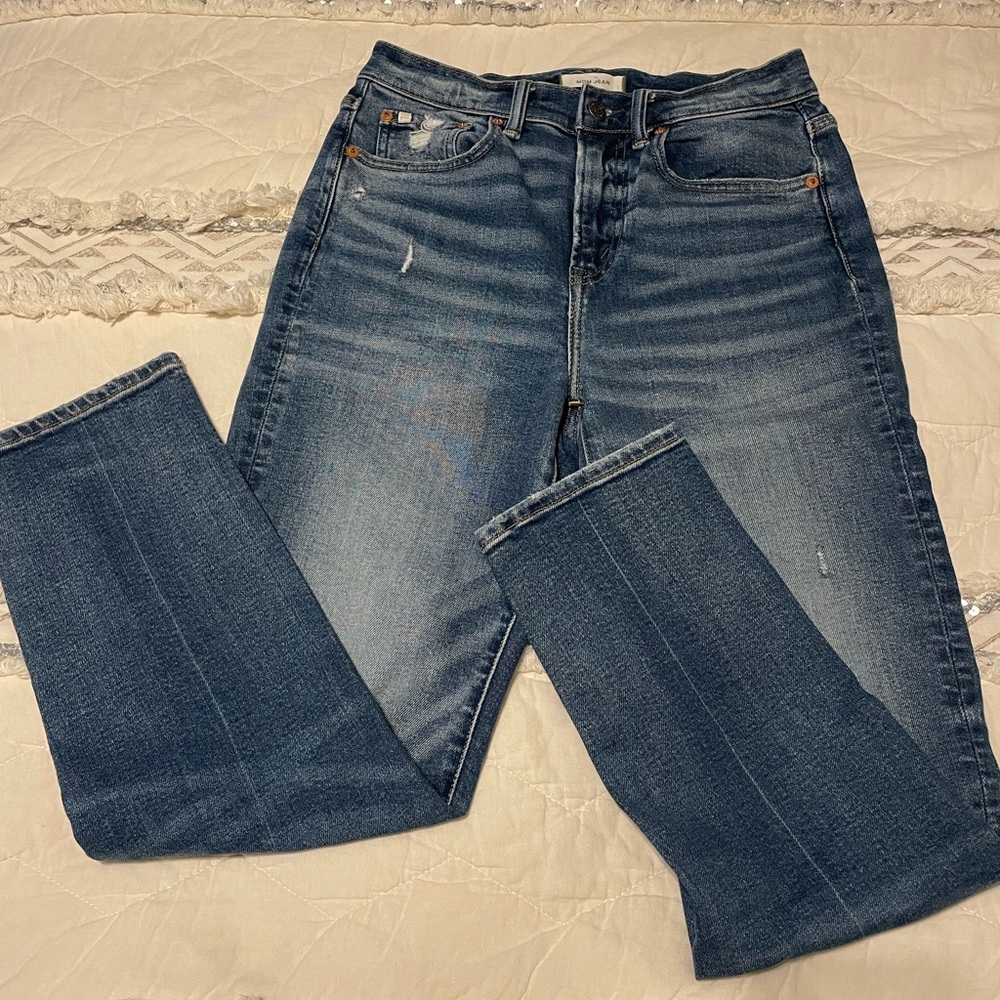 American Eagle Outfitters 77 Premium Mom Jean - Size 4R
